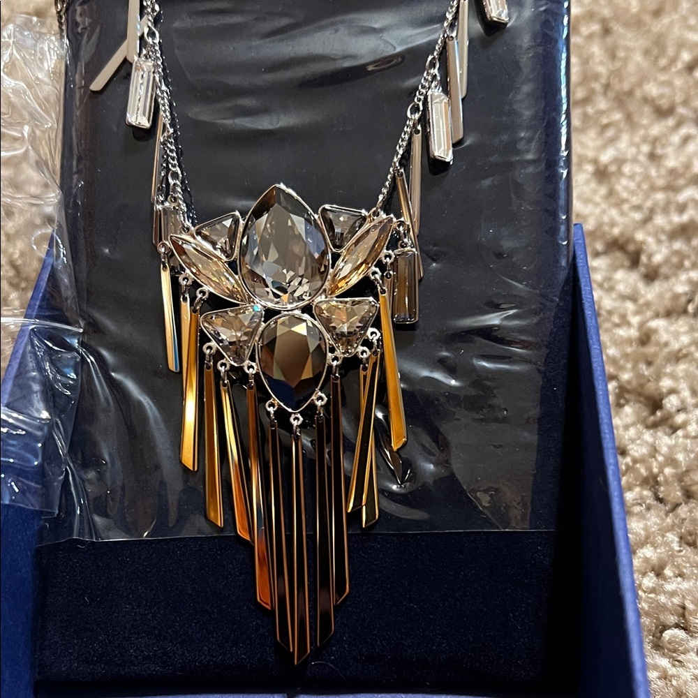 Swarovski Silver and Gold Crystal Necklace.  NIB. AIRY collection